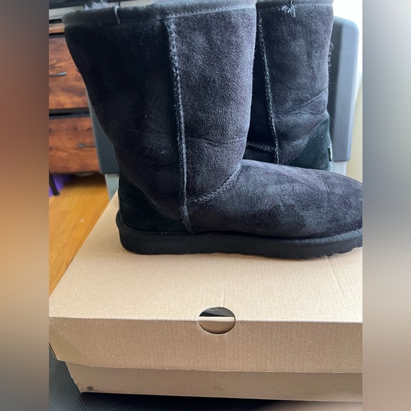 SOLD!!!Ugg Boots - Picture 8 of 12